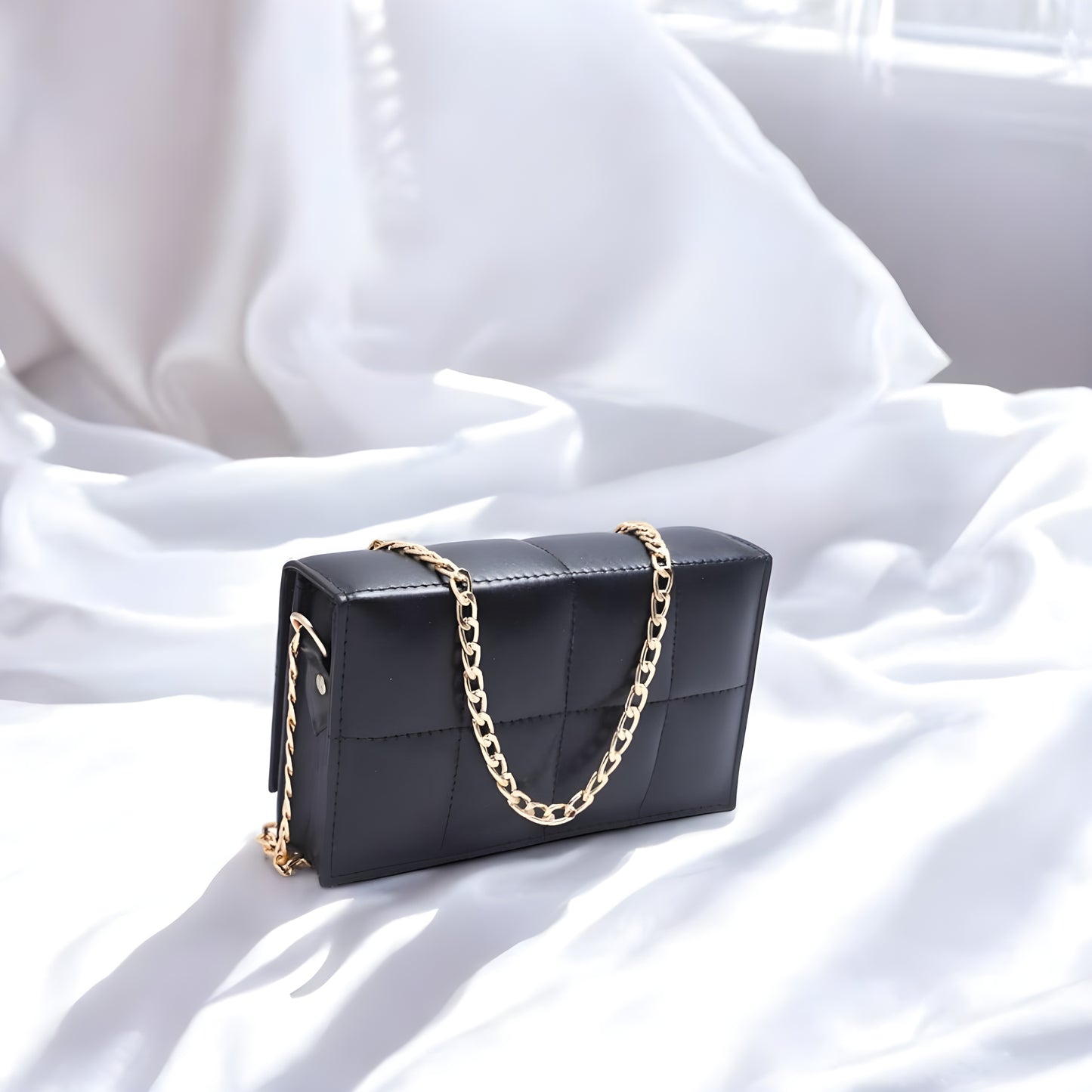 Black Chain Shoulder Bag | The AK Collection
