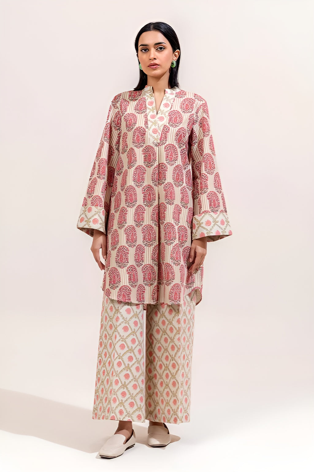 2 PIECE PRINTED KHADDAR SUIT-MAJESTIC FLECK (UNSTITCHED)