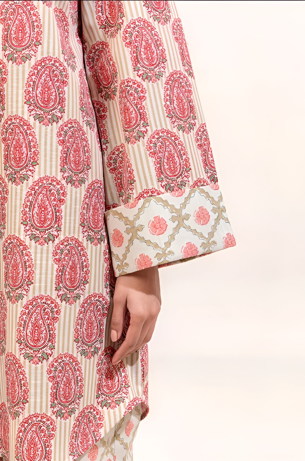 2 PIECE PRINTED KHADDAR SUIT-MAJESTIC FLECK (UNSTITCHED)