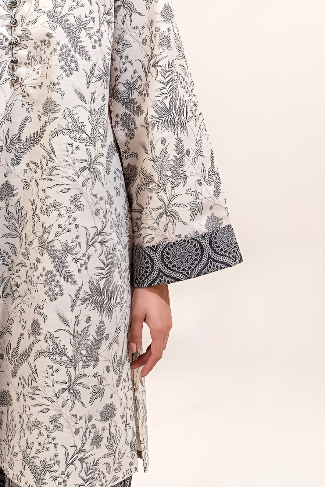 2 PIECE PRINTED KHADDAR SUIT-WHISPER ASH (UNSTITCHED)