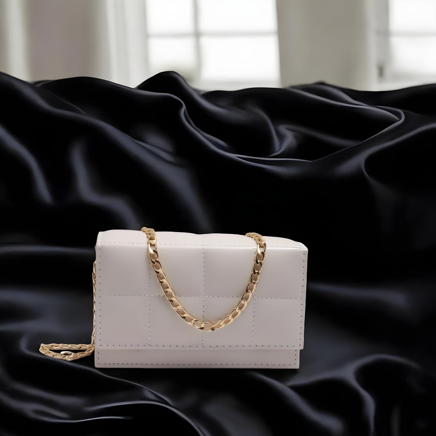 White Chain Shoulder Bag | The AK Collection